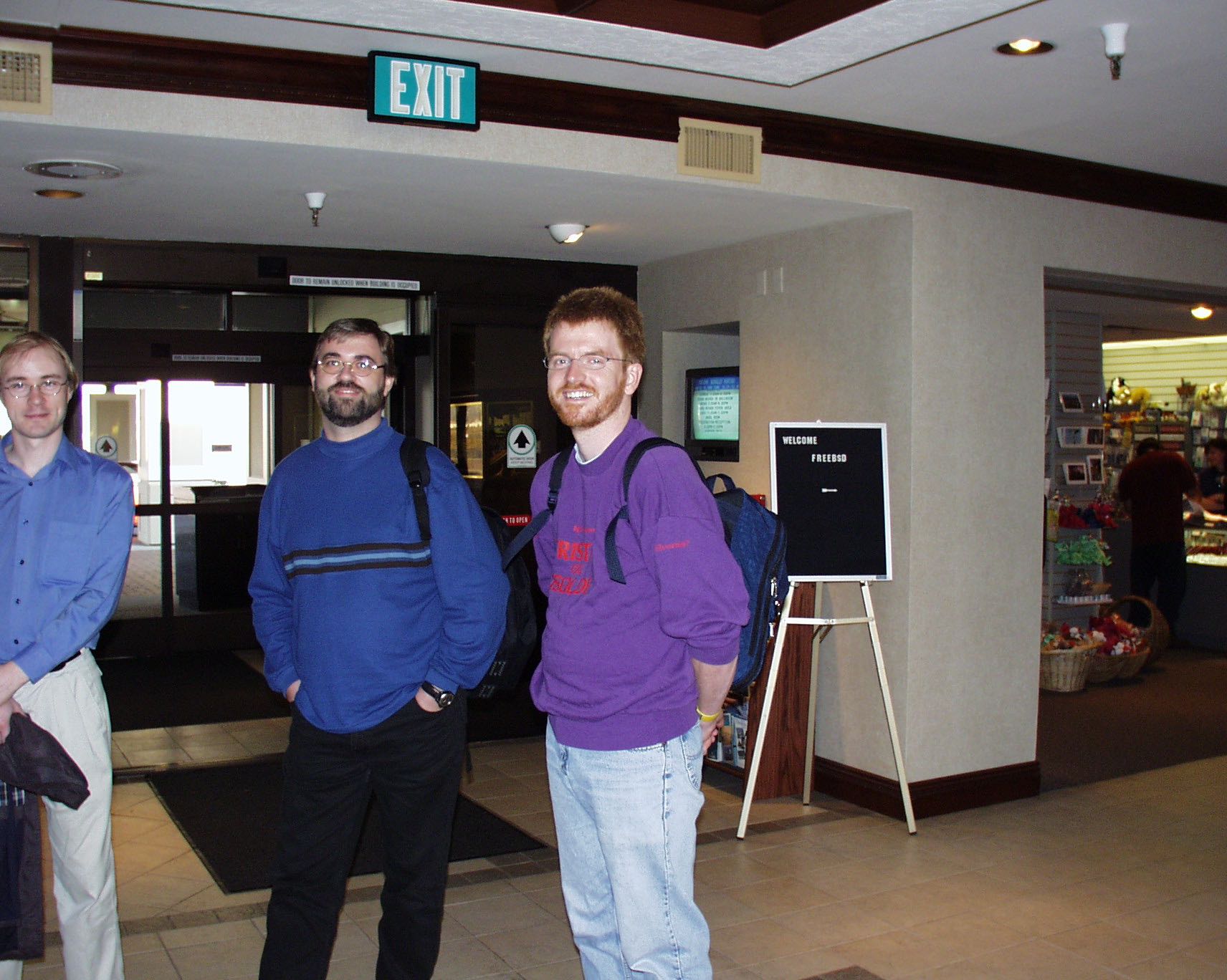 037-raddison-lobby2