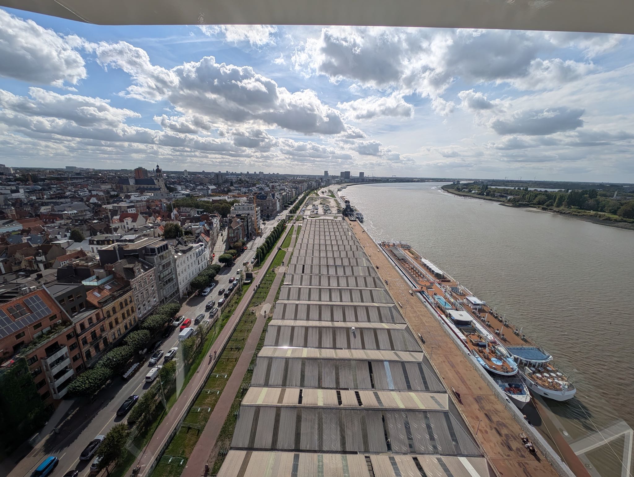 PXL_20260918_122207673