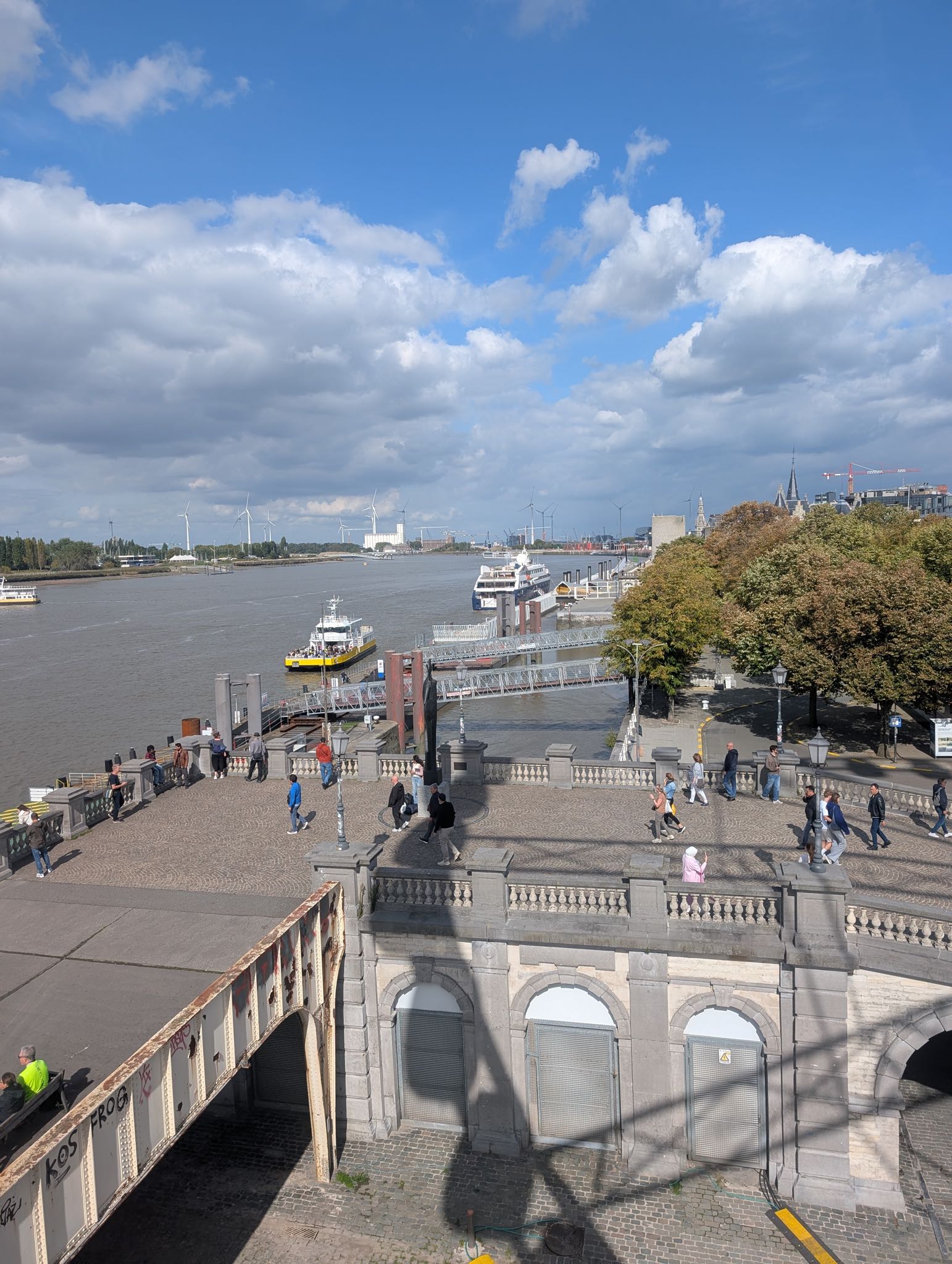 PXL_20260918_121835261
