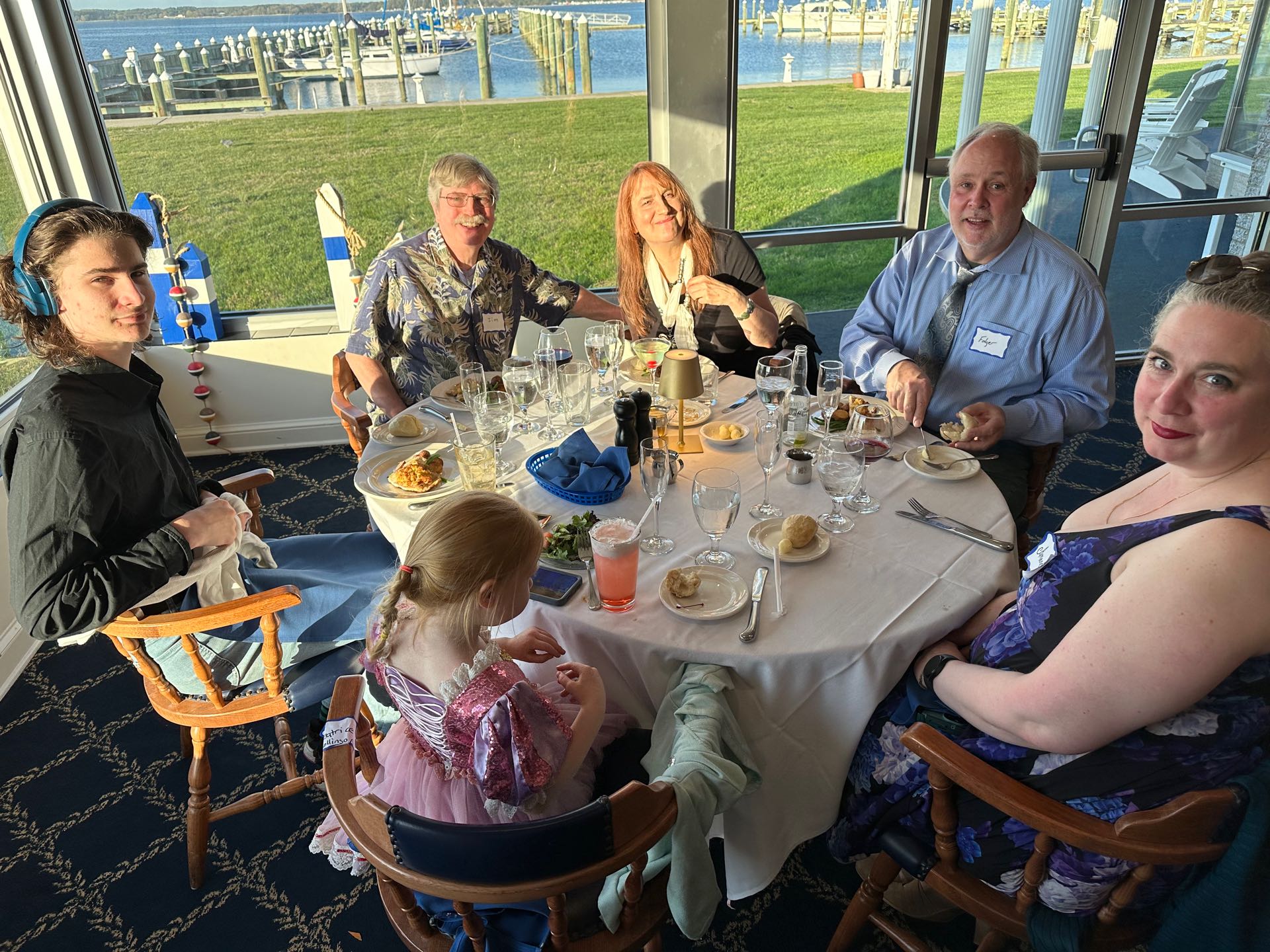 Beatrice, Alex, Jim, Paige, Folger, Amanda Collinson